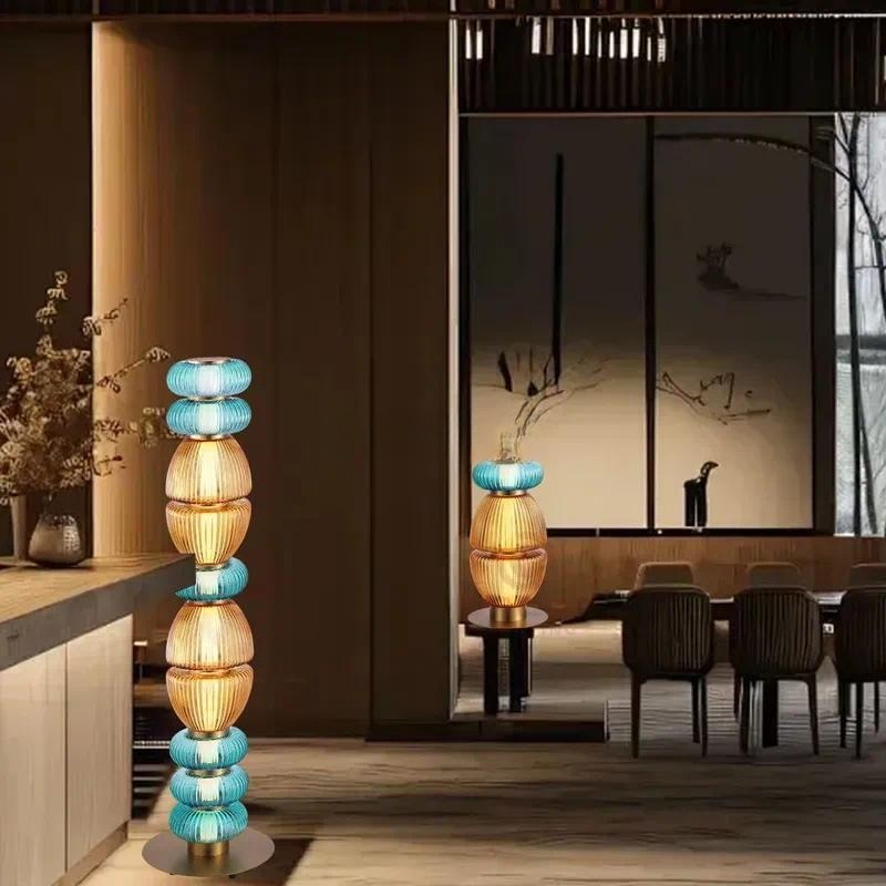 Moderne, schlichte Tischlampe  – Solar Lamp Bewertung und Preis